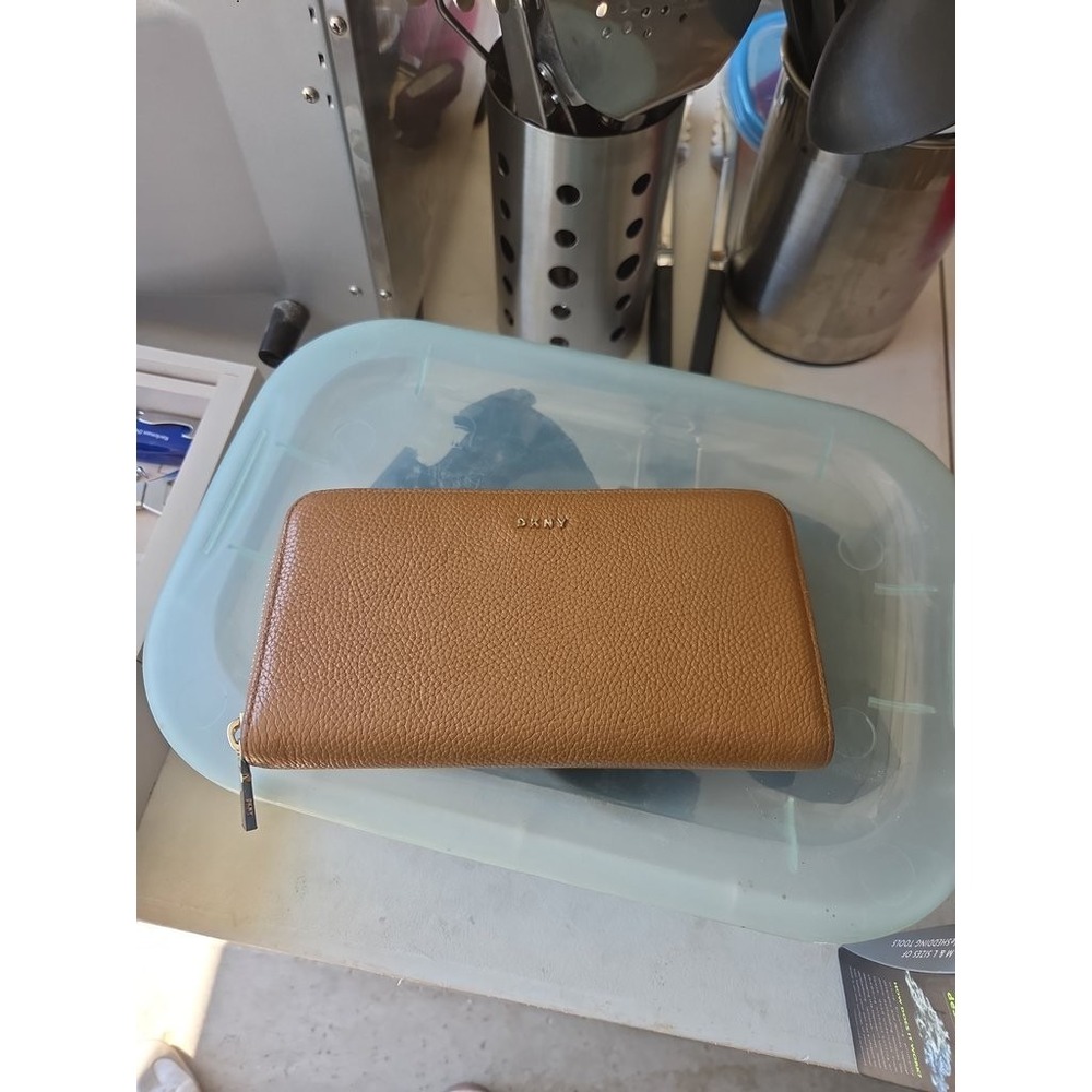 DKNY Wallet Womens Large Zip Around Pebbled Leather Camel Brown Gold Logo Travel